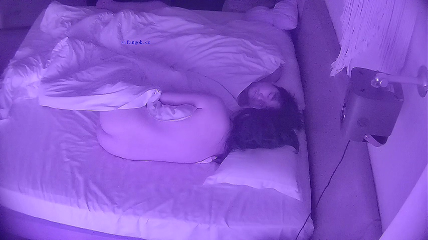 【短片x20】表面乖巧少女背地裡是個小騷貨