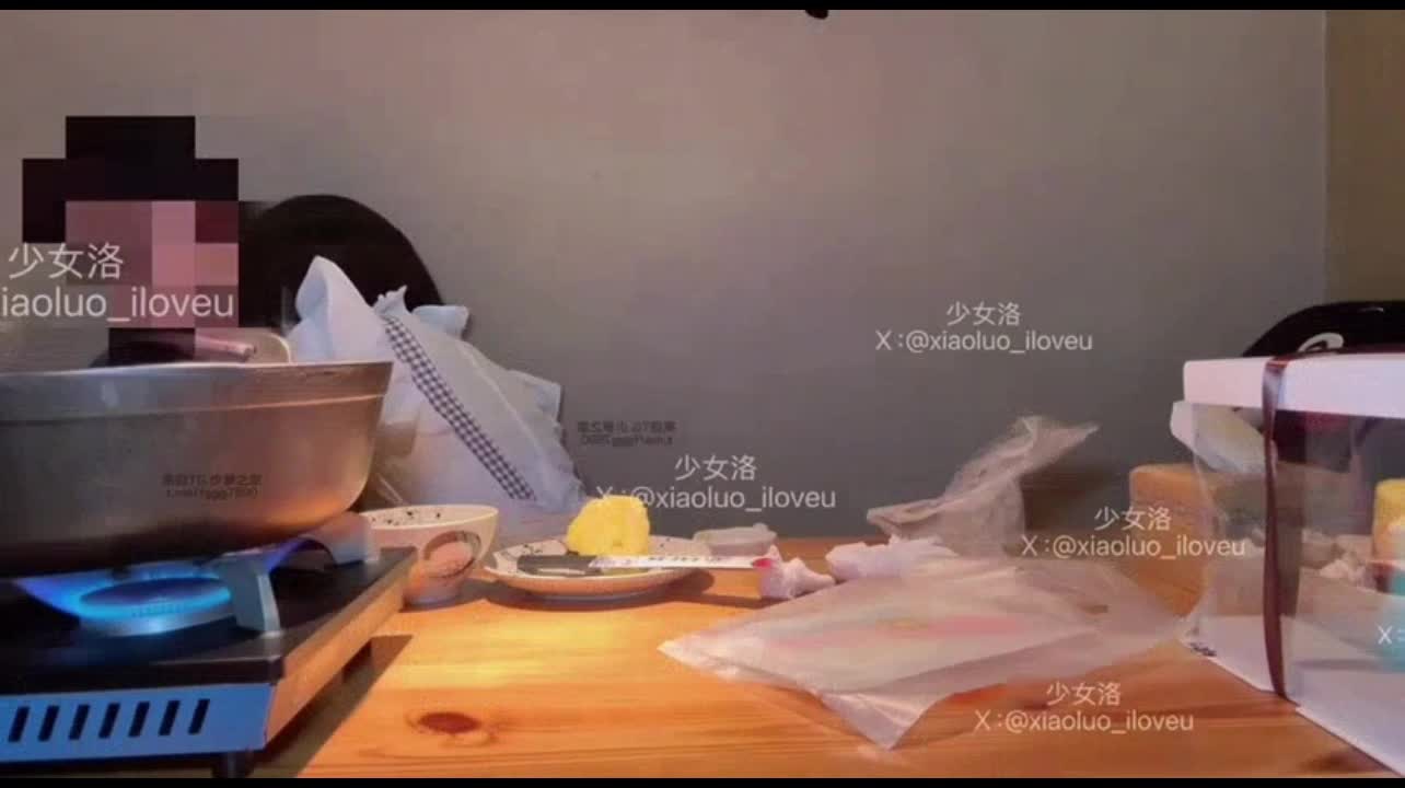 【短片x20】可欲可甜身材嬌小美眉，主打就是青春嫩嫩的
