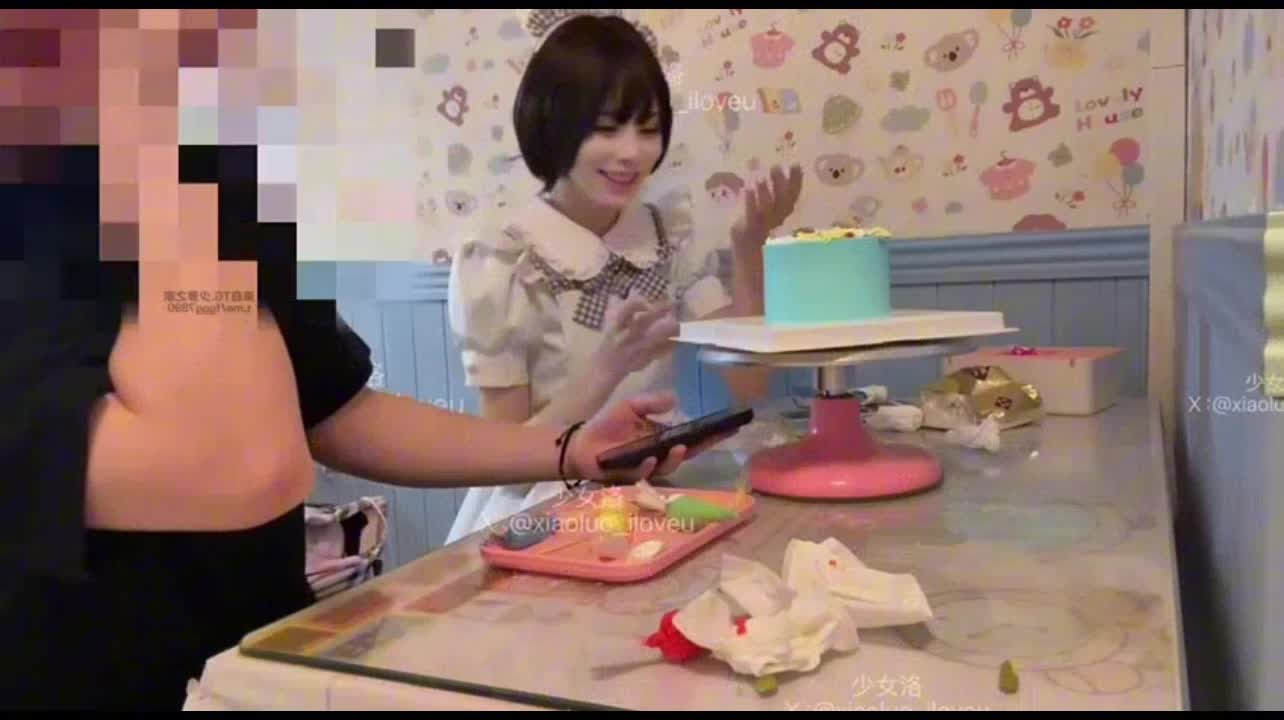【短片x20】可欲可甜身材嬌小美眉，主打就是青春嫩嫩的
