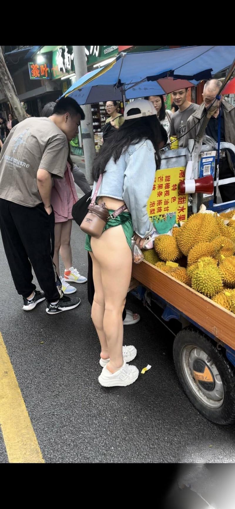 【短片x20】你剛剛插到屁屁里了，我看著你插