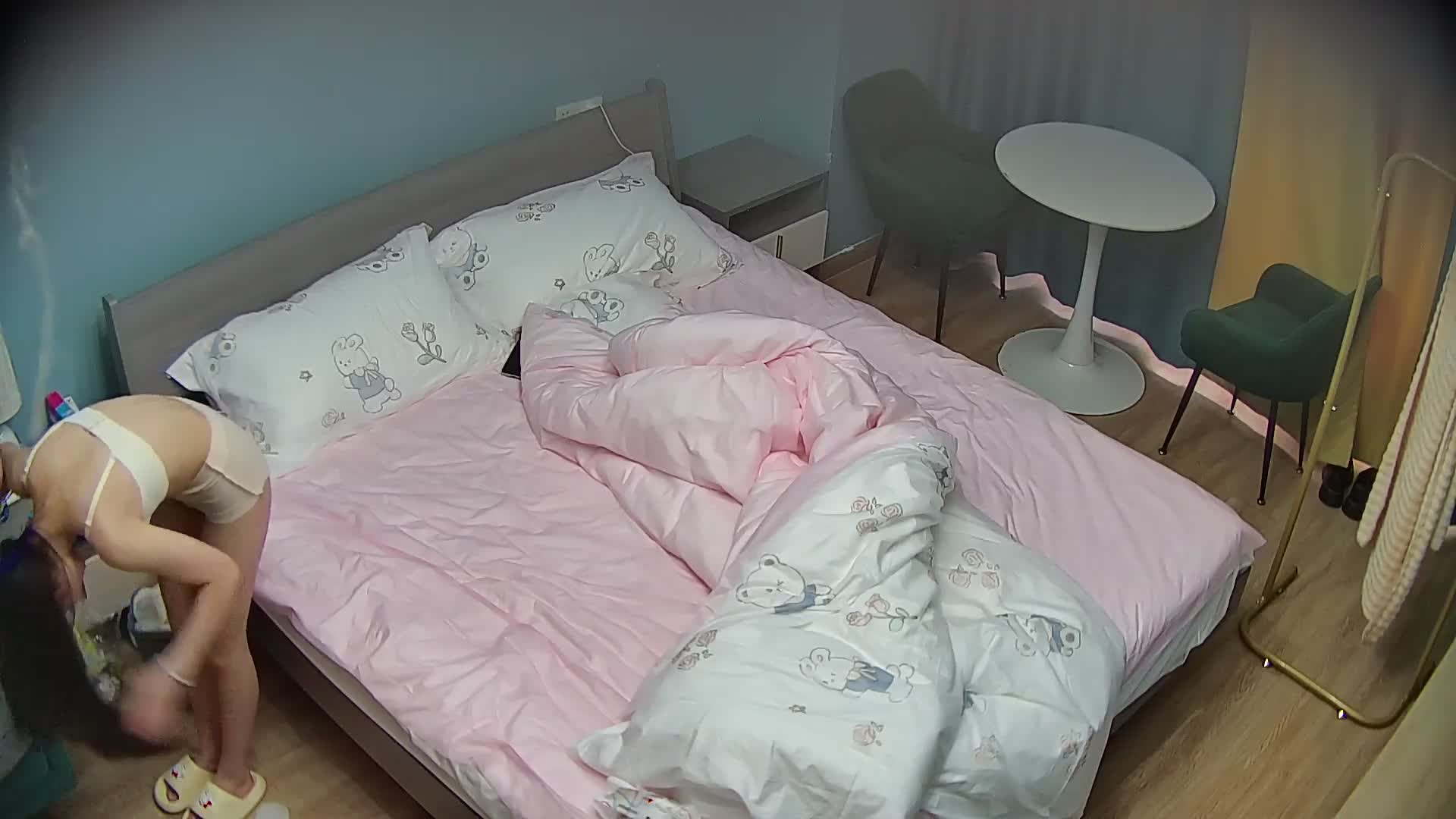 ZOwOfQ.jpg