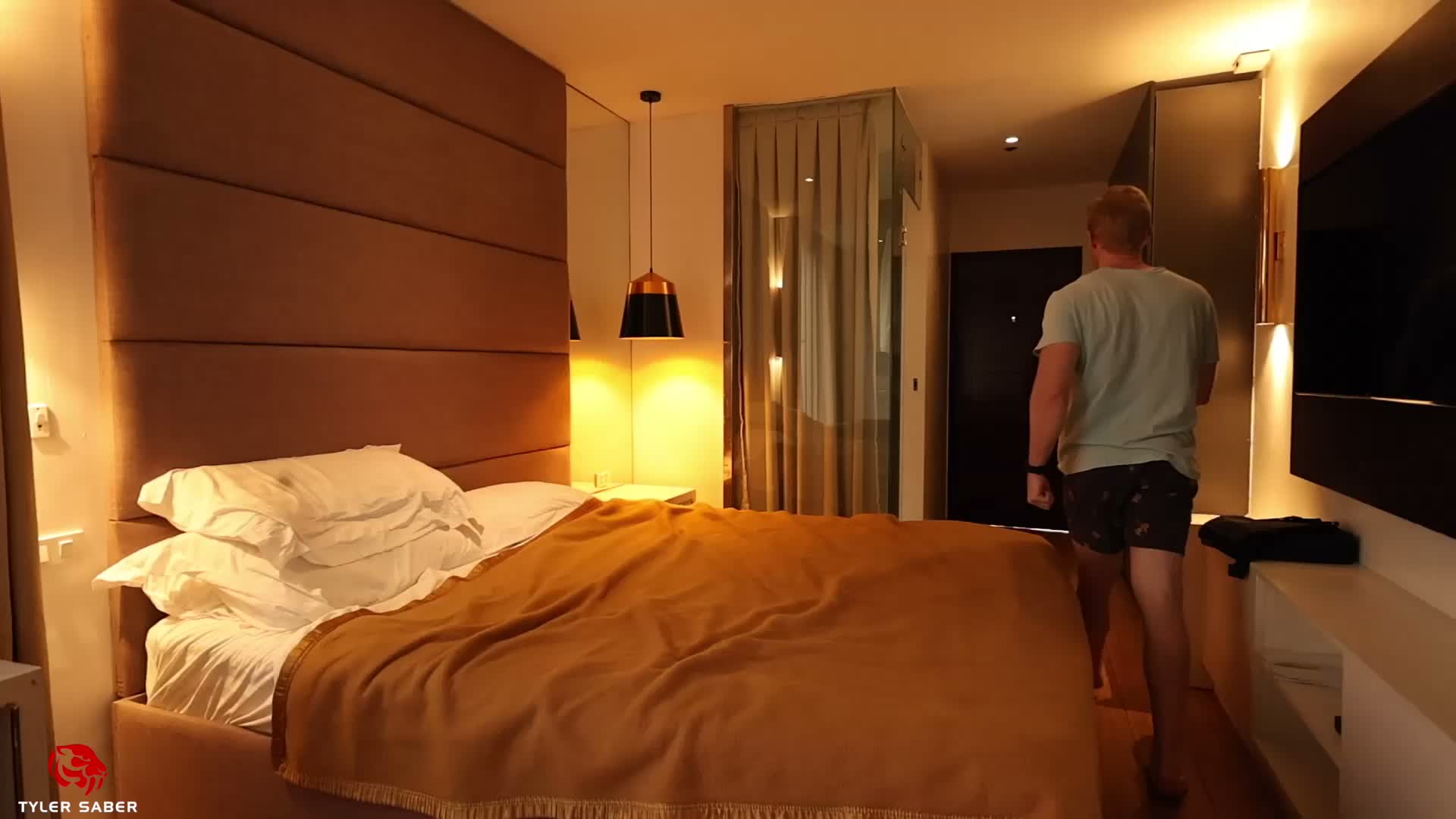 ZSuZpx.jpg