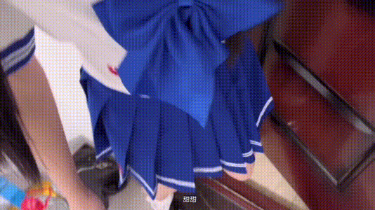 【短片x20】女兒閨蜜來家裡過夜～酣睡中在旁邊操閨蜜甜甜