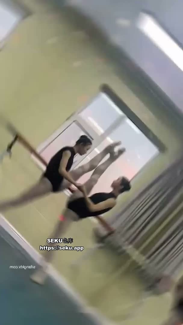 dcy0Eu.jpg