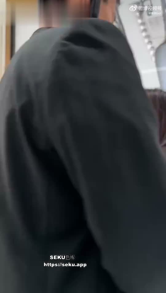 dwuWlu.jpg