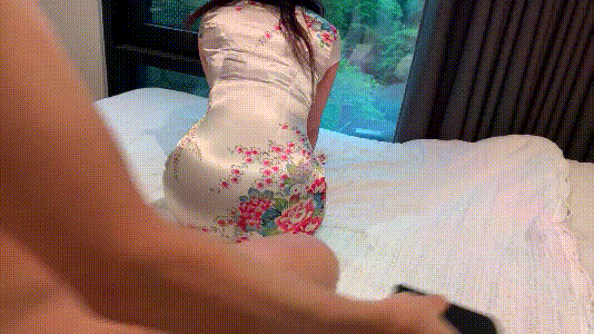 广东大佬酒店约炮身材火爆的茶艺老师玩69吃鲍鱼啪啪完美露脸