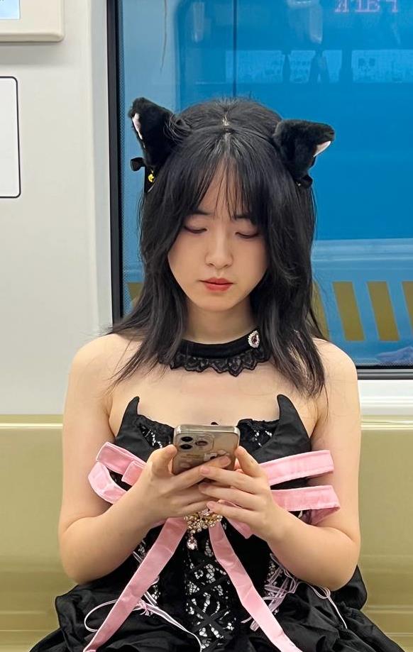 【短片x20】我可愛的上海女友穿著頭斗