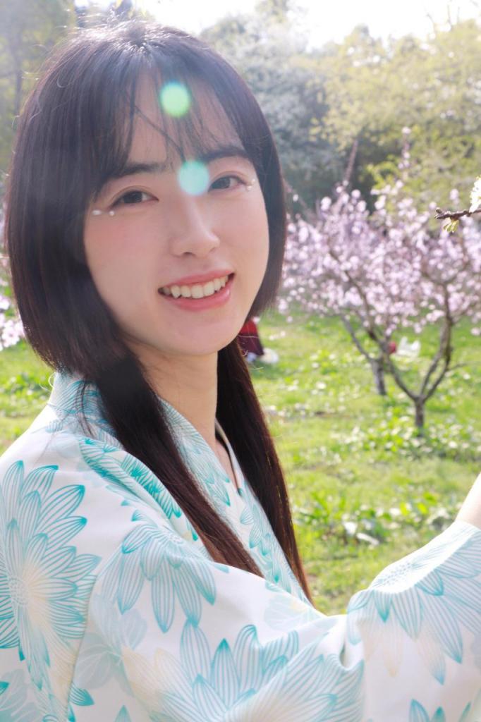 【短片x20】我可愛的上海女友穿著頭斗