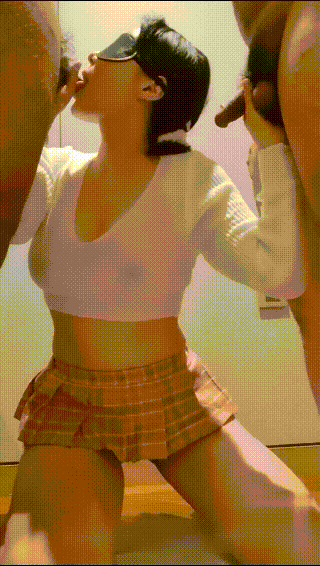 【短片x20】頂尖的已婚女性「情侶」會穿著各種制服