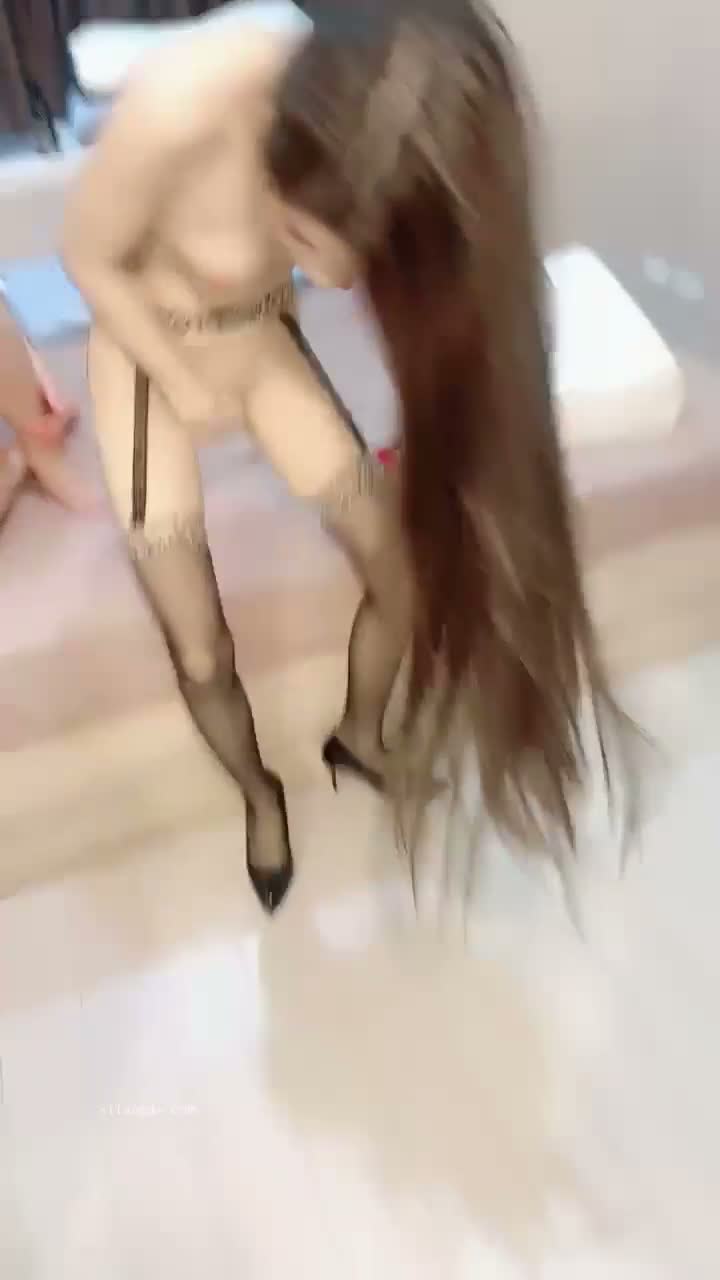 d0Ftnu.jpg