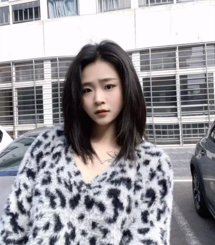 【短片x20】藝術院校在讀大學美女啪啪