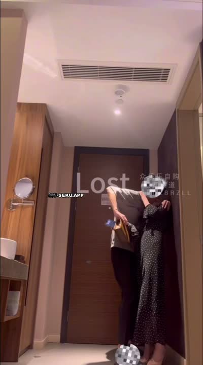 d1xTau.jpg