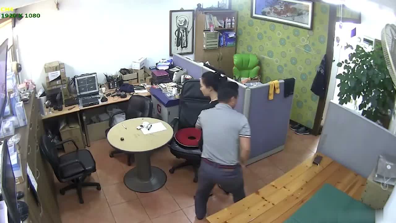dGlJUH.jpg