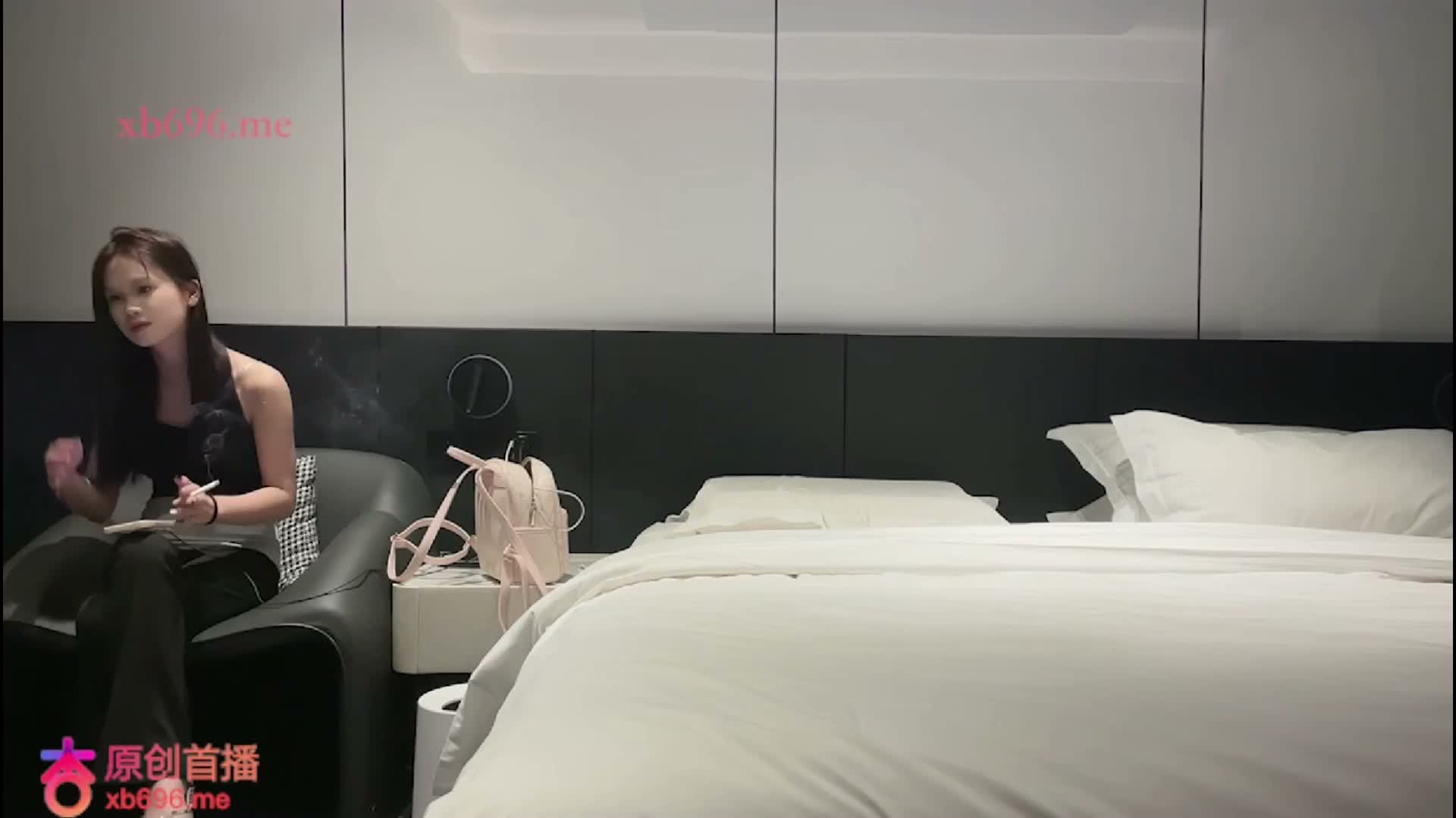 【短片x20】和一個性感女孩上床，牛仔褲特別符合我的癖好