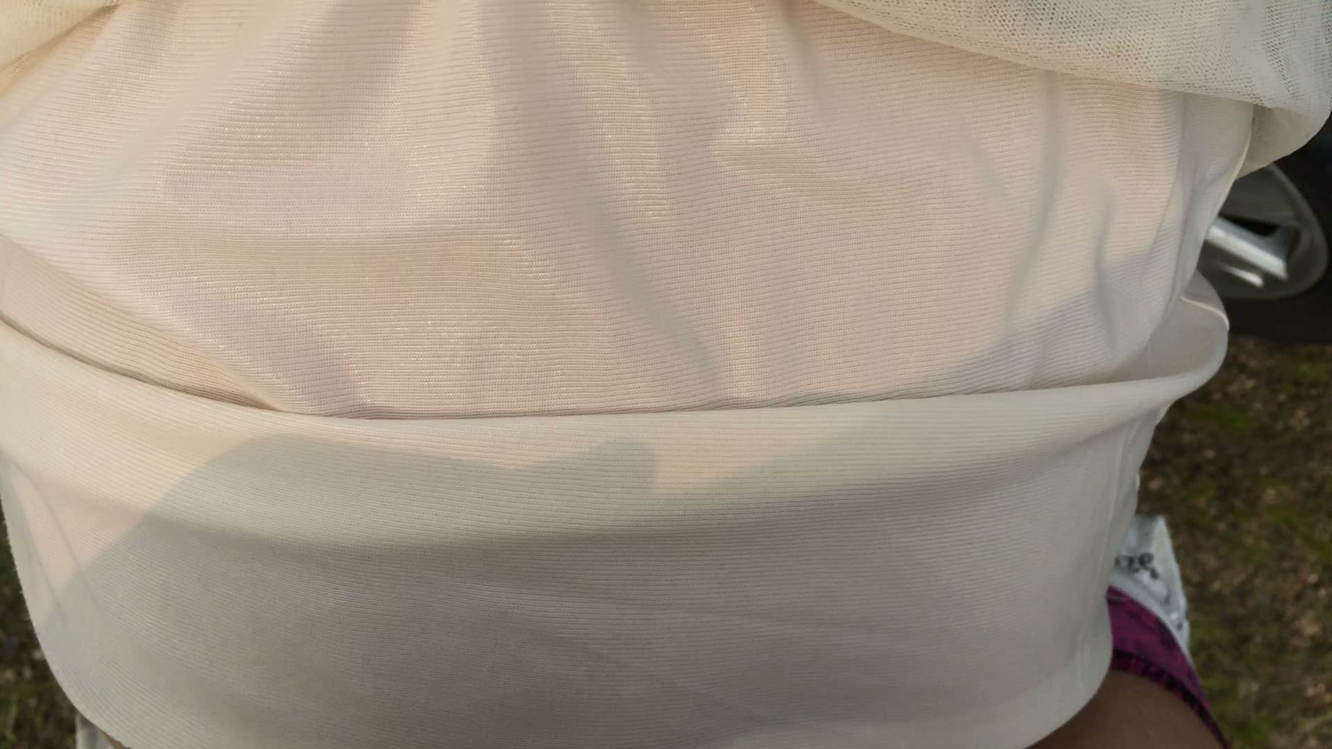 [MP4/ 1.92G] 原档无水印小伙开车带着大奶骚货女友到野外口交舔穴后入啪啪