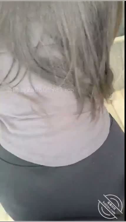 dj2B2Q.jpg